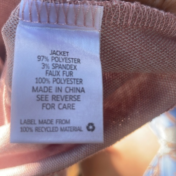 In Girl Jacket by Dillars - Picture 5 of 6